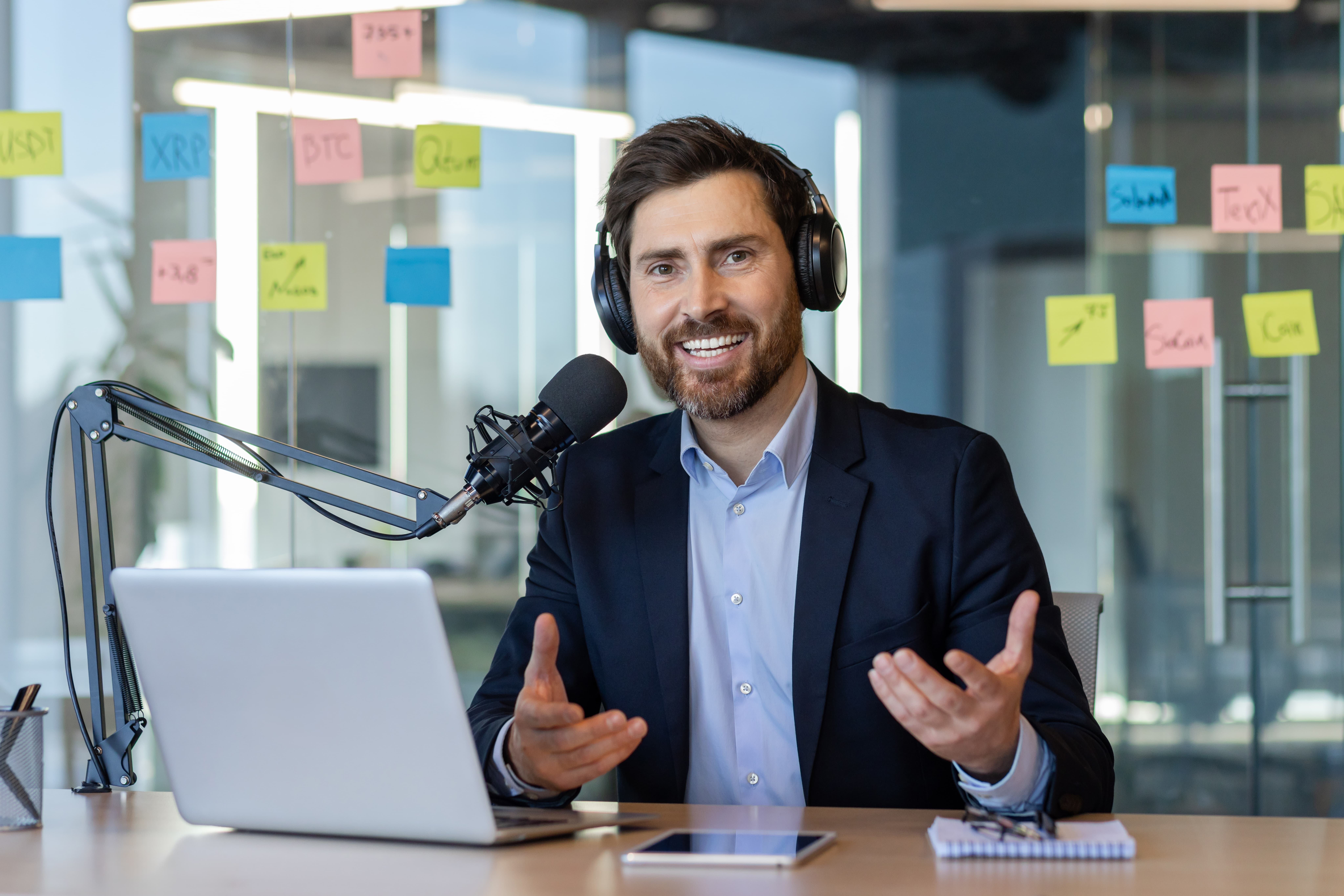 Top 7 de podcasts chilenos que todo líder y gerente debería escuchar